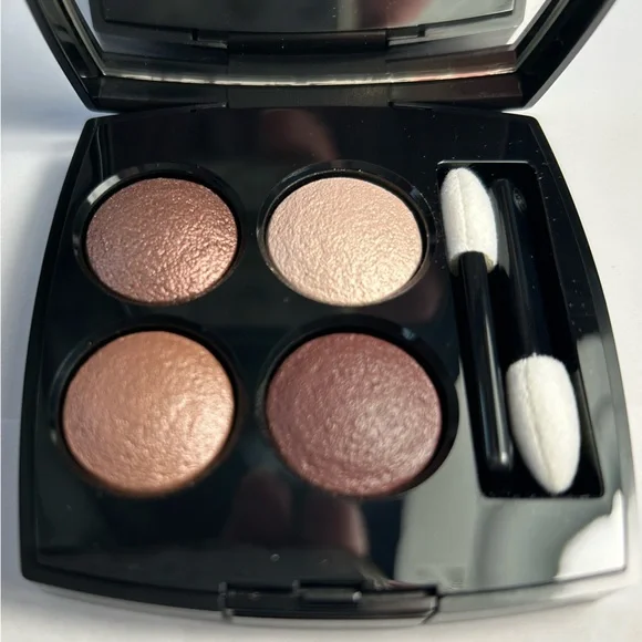 NWT🌷CHANEL LES 4 OMBRES Multi-Effect Quadra Eyeshadow in “#226 Tisse Rivoli” - Picture 2 of 7